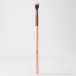 MUST GO Luxie 231 Small Tapered Brush - Rose Gold